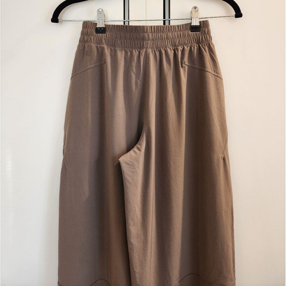 lululemon athletica Wide Leg Pants in Brown - Picture 8 of 16